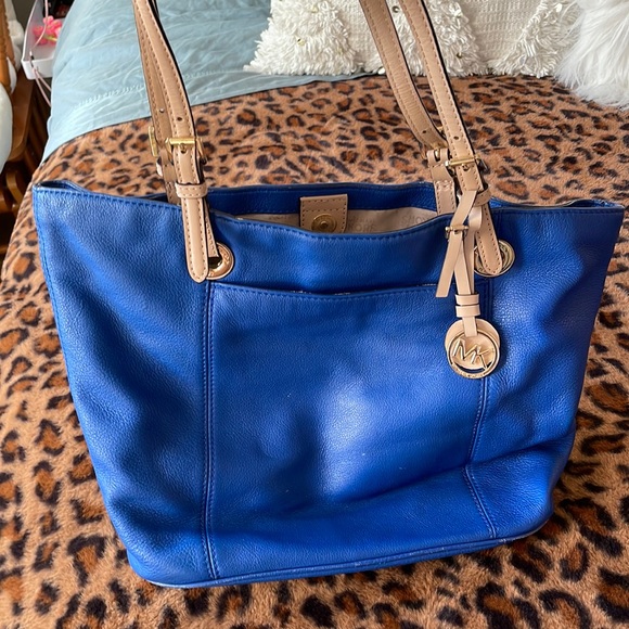 Michael Kors Tote - Picture 1 of 3
